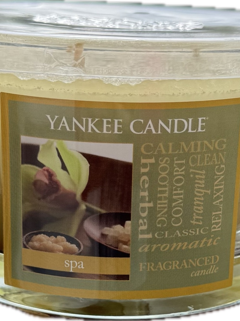 Yankee Candle Spa Fragranced 3-Wick Candle NWOT - Picture 2 of 5
